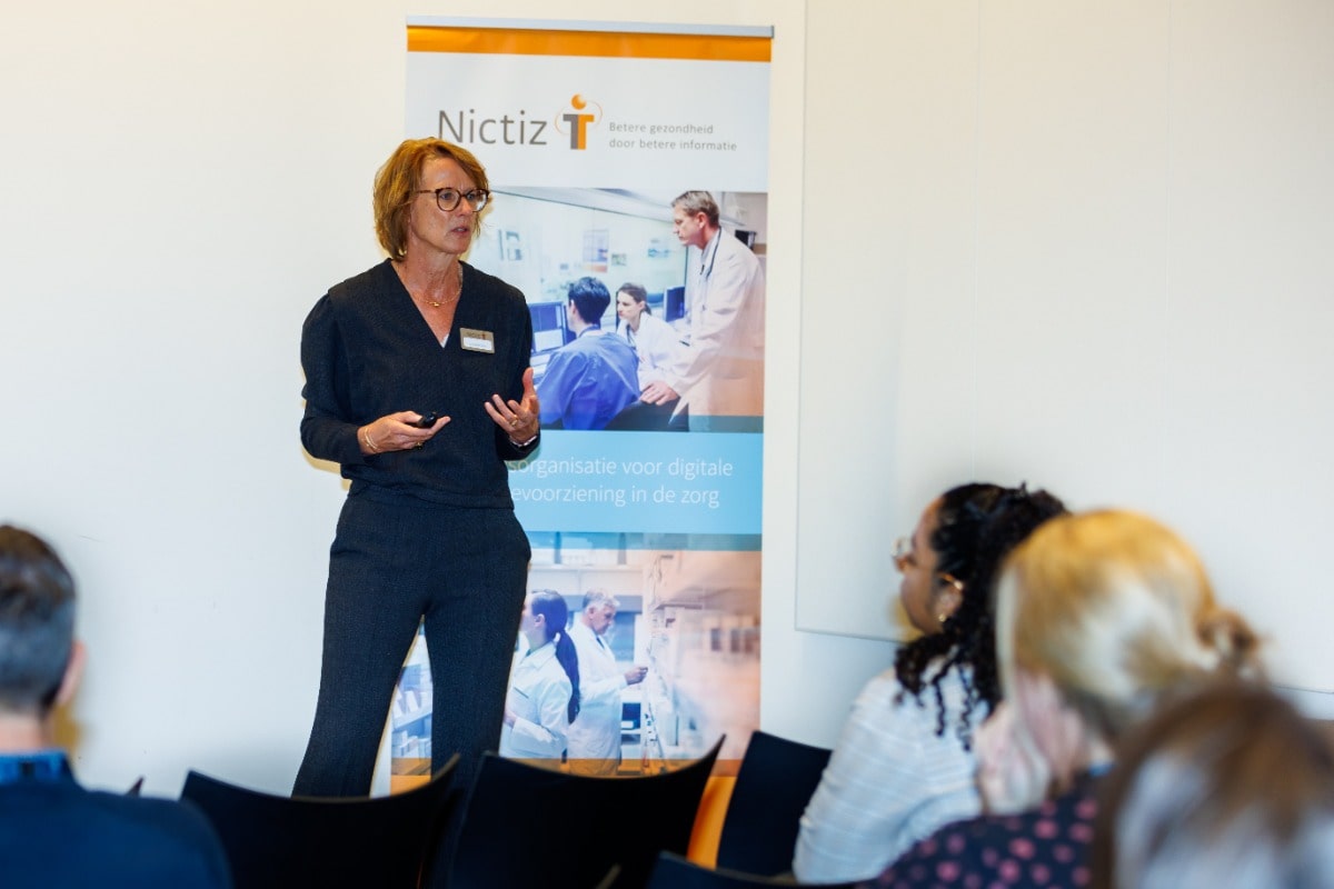 “Data is een integraal onderdeel van de zorg”

Vorige week stond Nictiz op het #MobileHealthcare congres, het event over digitale zorginnovaties. We blikken terug op een dag van kennisdeling en verbinding. 

Meer, incl. presentaties van onze sprekers: nictiz.nl/agenda/mobile-…