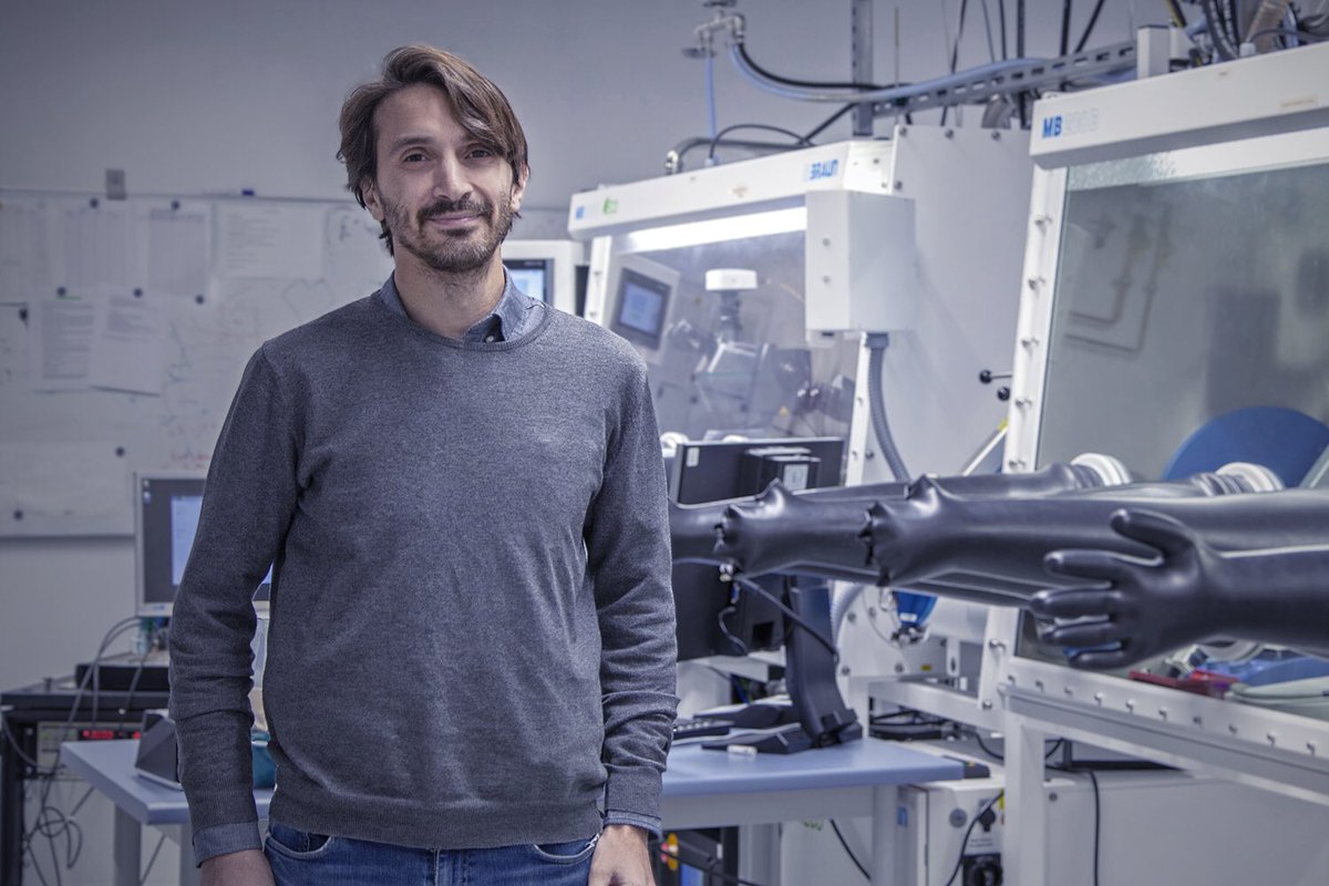 dresden_ifw's tweet photo. Congratulations!!! ERC Consolidator Grant for Nicola Poccia. For his project "3D Cuprate Twistronics as a platform for high-temperature topological superconductivity" he will receive 2 million euros over the next 5 years. https://t.co/ZVrL6spZvs @ERC_Research https://t.co/GkDmeq6Kvc