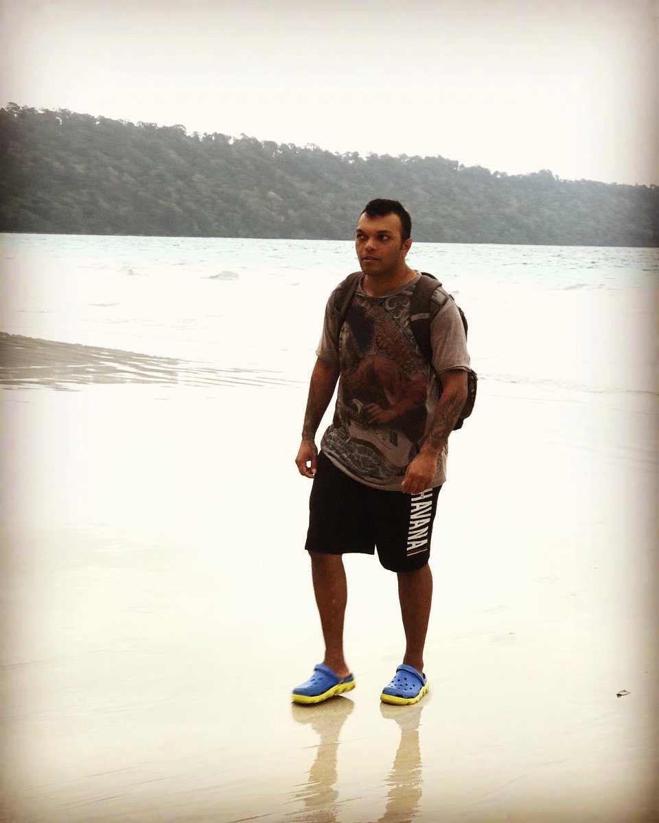 H_E_T_R_O_C_K's tweet photo. The Escape
.
.
#andamans #escape #thenoise #nature #peaceandlove #hetrock https://t.co/PEAFZNWB0l