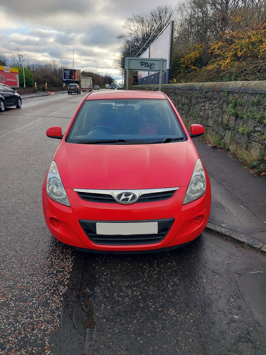 Officers from the #NationalMotorcycleUnit stopped this vehicle in Seafield Road, Edinburgh earlier today as part of #OpDriveInsured. The driver believed (wrongly) that their friend had arranged insurance on their behalf. Driver reported & vehicle seized 
#CheckYourDocuments