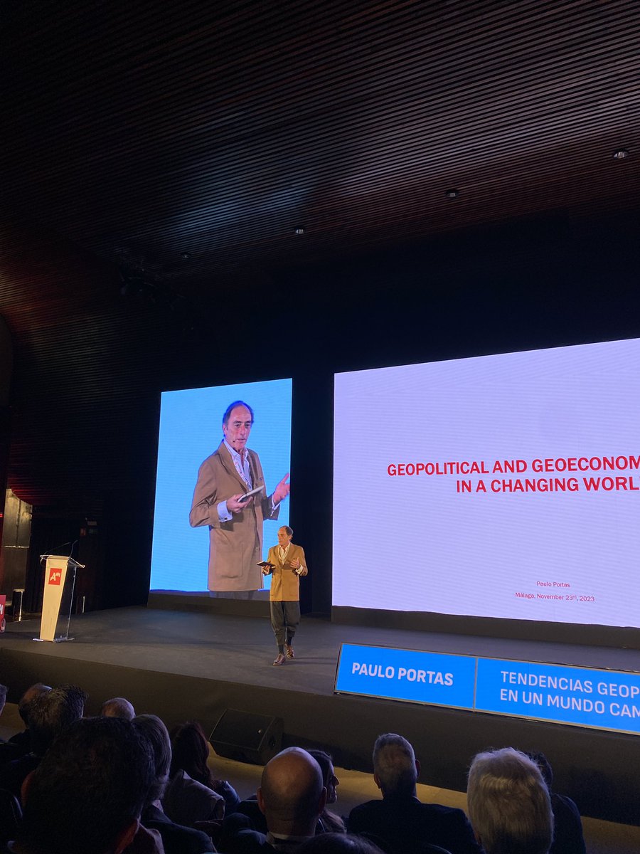 Paulo Portas inicia su conferencia ‘’Tendencias geopolíticas en un mundo cambiante’’ en #AM23