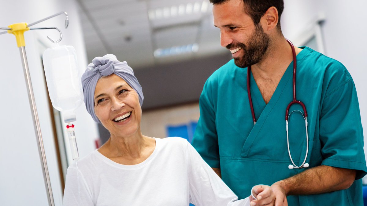 BJSM_BMJ's tweet photo. #NEW Original Research: Effect of exercise interventions on hospital length of stay and admissions during cancer treatment 🏥🏃‍♀️

This systematic review + meta-analysis examines the latest evidence to explore the role of excise in cancer care pathways 

➡️ https://t.co/wNpitEr0AG https://t.co/QzxdsB4ENd