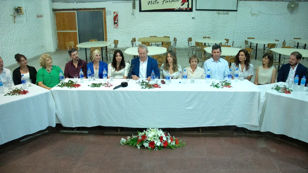 Daniel Tonelli tweet media