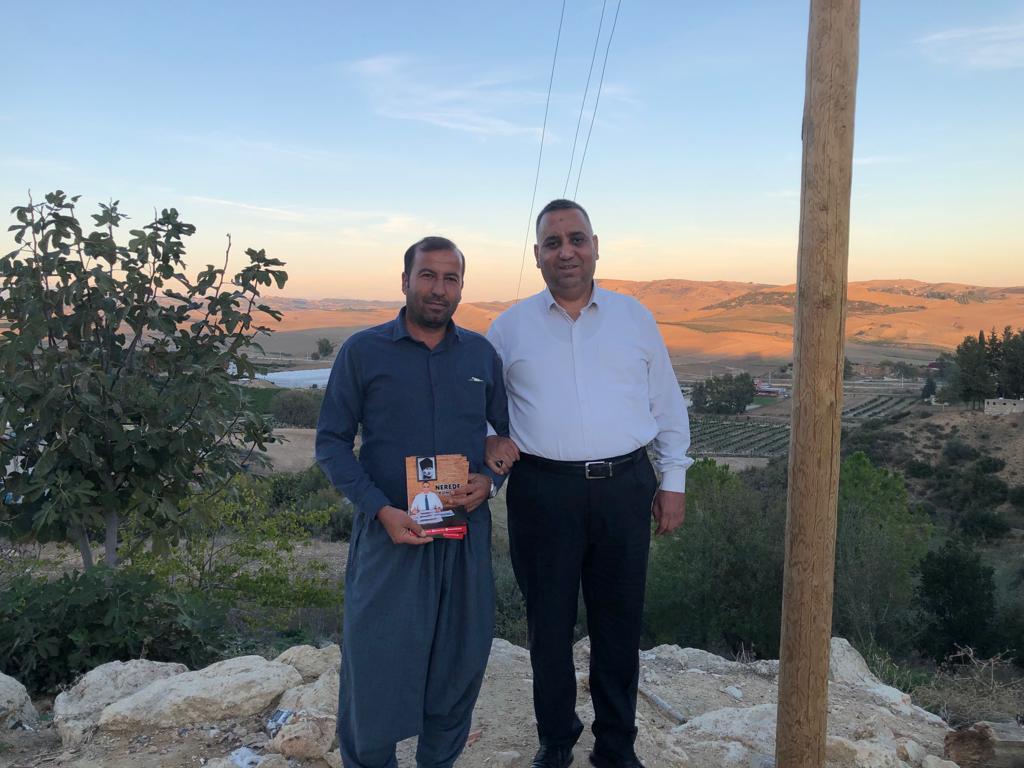 tarsussevketcan's tweet photo. #MURATLI
Muratlı Mahalle Muhtarımız Kenan Kelek'i ziyaret ettik. Misafirperverliklerinden dolayı teşekkür ederim.
#DiyarDiyarAnadolu
#Tarsus
#ŞevketCan
#TürkiyeYüzyılı
#NeredeKalmıştık
#BelediyecilikBizimİşimiz https://t.co/SJii7DDjf1
