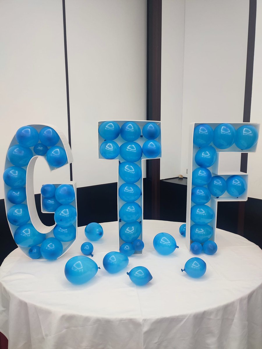 ✨ Esta noche tenemos la gala #SentimientoAzulón con todos los peñistas.

🔝 Un adelanto de la decoración del lugar.

💙 Contaremos con el <a href="/GetafeCF/">Getafe C.F.</a>, <a href="/DavidSoria18/">David Soria Solís</a> y <a href="/sergio_pachon/">Sergio Pachón</a> 😍

📹 Puedes seguirlo en directo a partir de las 21:00 en nuestro Instagram.

#VamosGeta