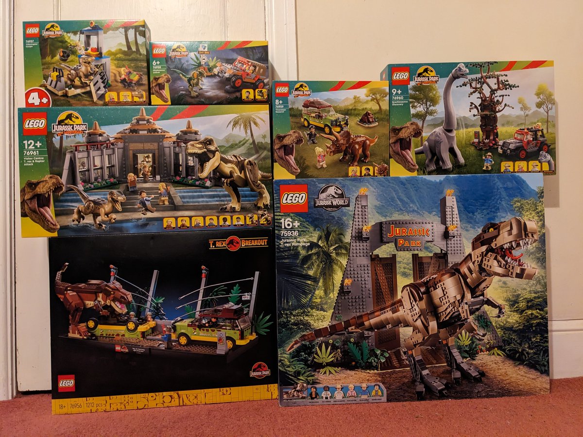 Just a little bit of stream material for the next few days 👀 Follow on Twitch if you want to check in with my chill @LEGO_Group #JurassicPark builds! \^^/ twitch.tv/adamusprime24