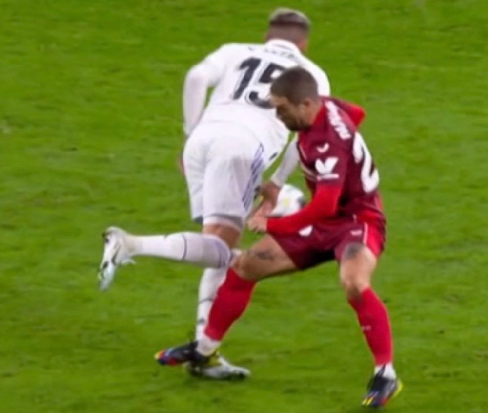 🚨 COPE | جاءت نتيجة اختبار بابو غوميز إيجابية لتعاطي المنشطات بعد ساعات من مباراة ريال مدريد وإشبيلية في العام الماضي.