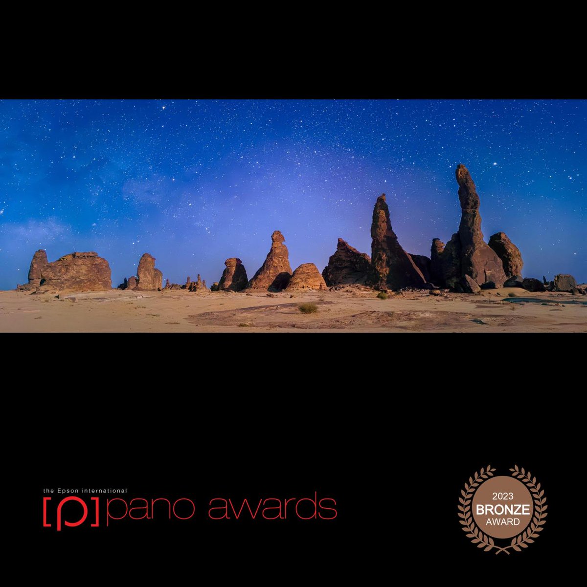3z_moments's tweet photo. هذه الصورة فازت بالبرونزية في جوائز ابيسون العالمية Pano Awards "فئة المحترفين"،
وبالنسبة لي هي دلالة واضحة على أن كاميرات الهواتف قطعت شوط كبير من التميّز أدخلها في المنافسة مع كاميرات الـ Mirrorless الإحترافية! 📸
#PanoAwards #P60Pro https://t.co/M1Xs8q8TFy