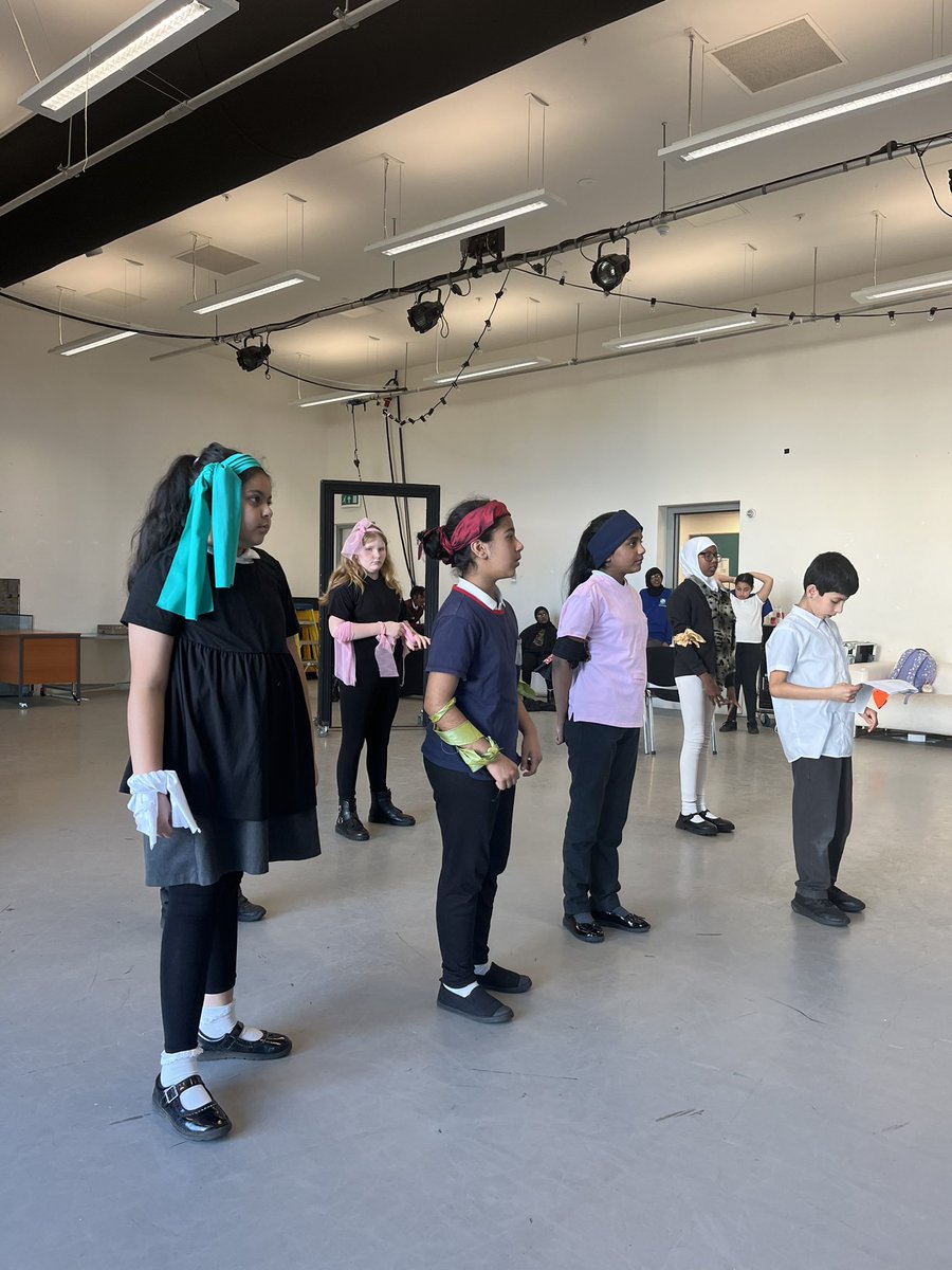 Mrs Newbold tweet media