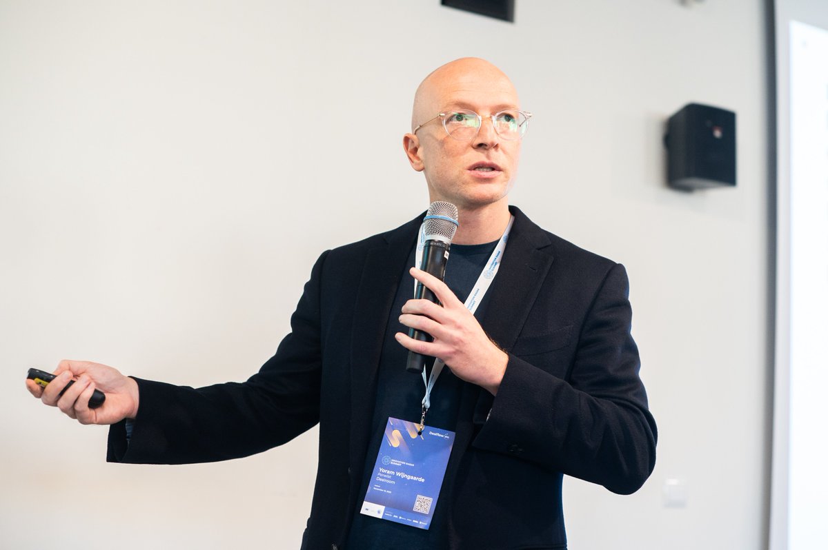 InnoRadarEU's tweet photo. 📸 Capturing Moments at the Innovation Radar Summit 2023! 📸
We're excited to share some snapshots from the #Innovation Radar #Summit 2023. From inspiring pitches to engaging panel discussions, these photos reflect the passion that define this extraordinary event.
#IRSummit23 https://t.co/5O22dvM8ep