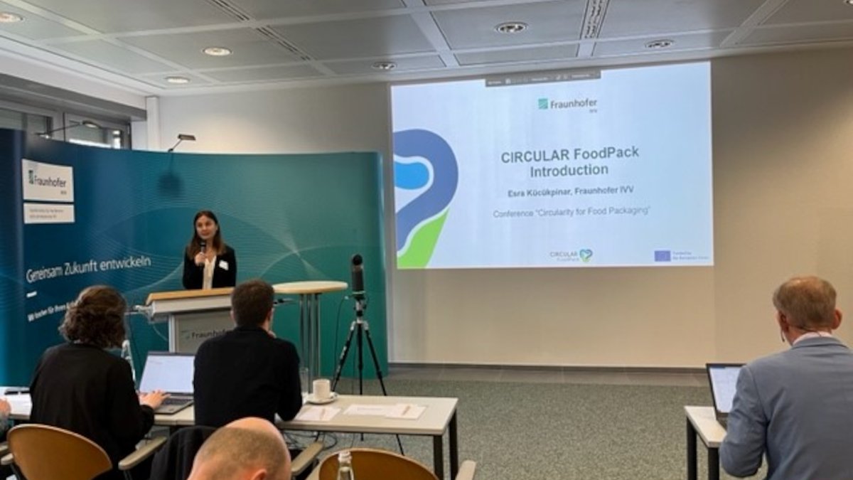 📢#Circ_FoodPack is live from Freising 🇩🇪! Our conference 'Circularity for Food Packaging' at Fraunhofer IVV has started and is in full swing! Be curious about the latest developments and insights on the #recycling of #plasticpackaging ♻️ in the food sector!
#CircularEconomy