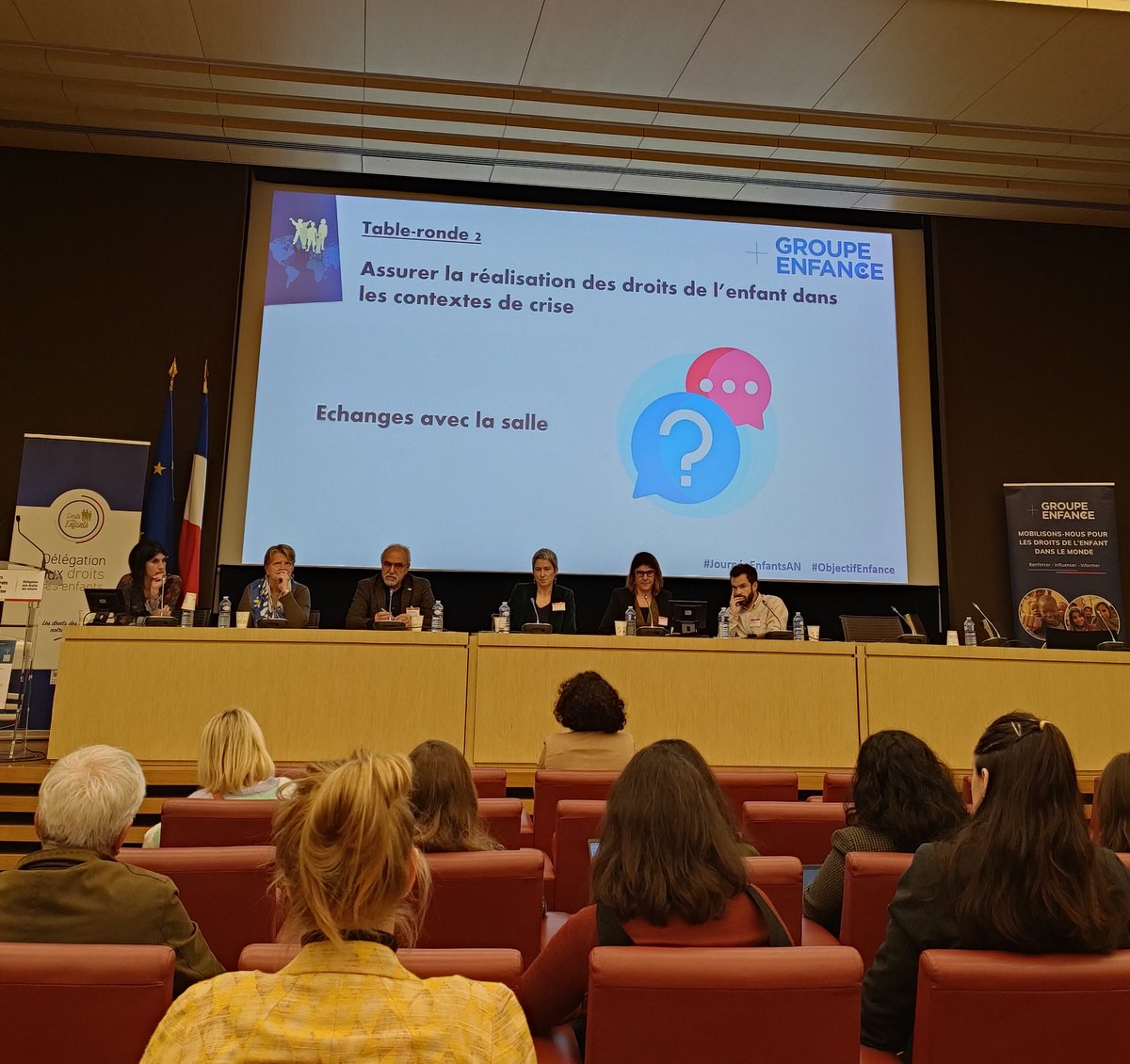 GroupeEnfance's tweet image. 💬 Parole à la salle 💬
 
C&apos;est à nouveau le moment des  questions/réponses pour les participant•e•s ! 

#ObjectifEnfance #JournéeEnfantsAN