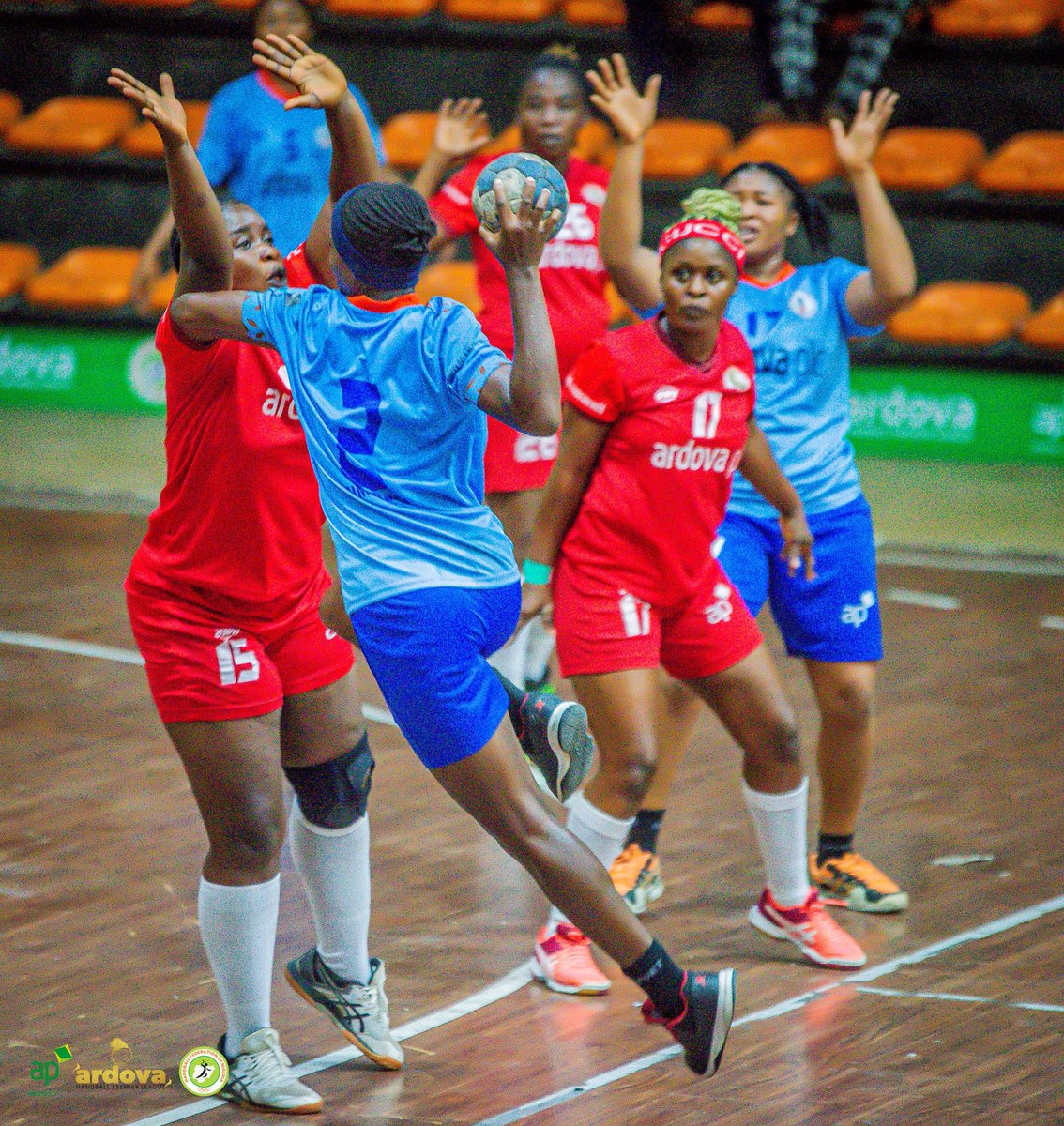 mitchokonta's tweet photo. Day 10 results (morning session) of @ardovaplc premier handball league
Women
Delta Queens 32-35 Safety Babes
Imo Grasshoppers 27-25 Defender Babes
Bendel Dynamos 24-34 Rima Queens
Benue Queens 19-25 Seasider Babes
#APHPL @NGfanactivist @danbusky @yemiTM442 @mekus102 https://t.co/1iESrmjvBG