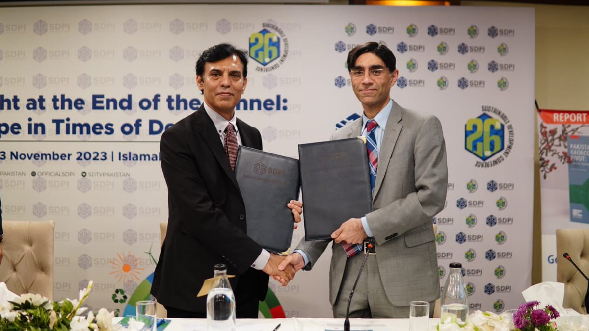SDPIPakistan's tweet photo. MoU signed between SDPI &amp; @BNULahore
for collaboration in research, internship opportunities, knowledge exchange programs, guest lectures, workshops, faculty &amp; student engagement. Signed by Dr @Abidsuleri &amp; Dr @YusufMoeed
#SDC2023 https://t.co/dYG9xJdLv3