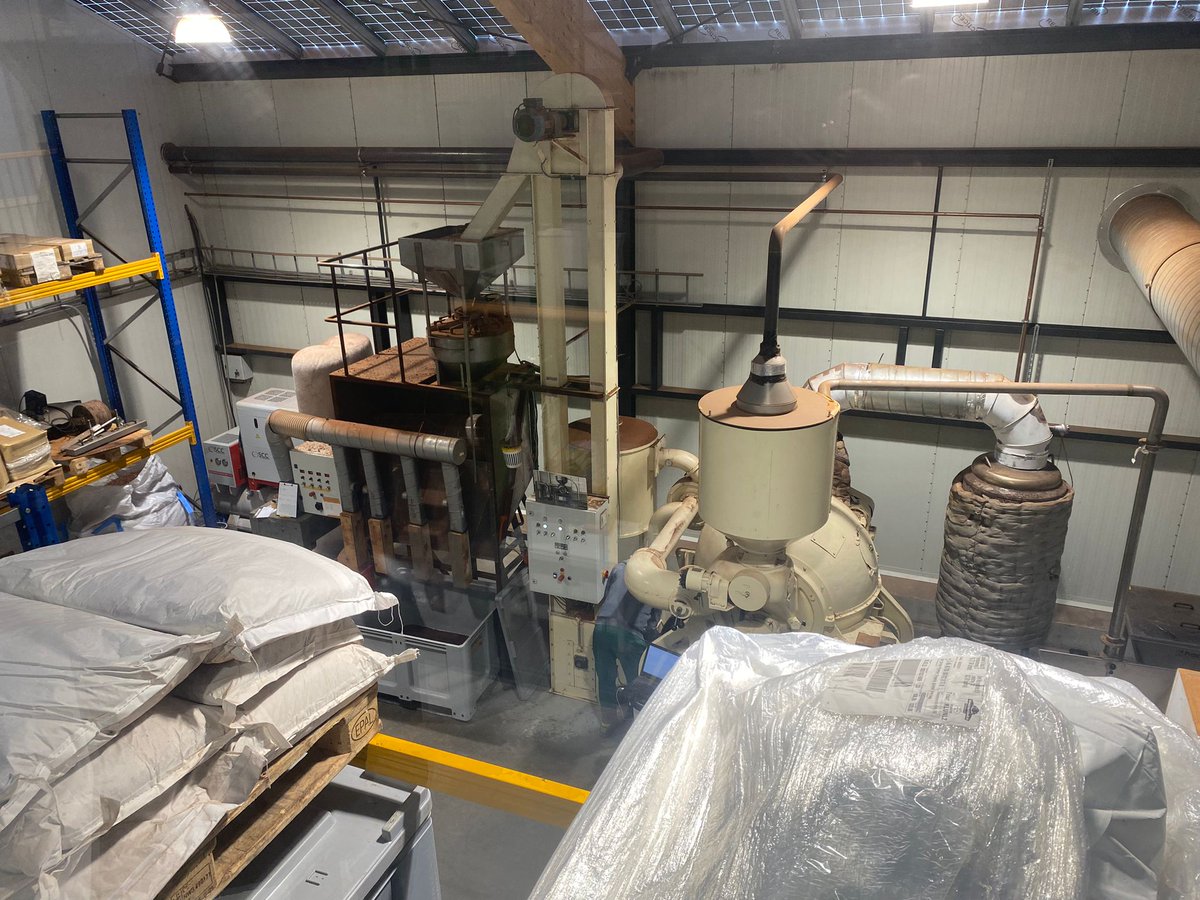 Hoe kun je materialen een tweede leven geven in je bedrijfspand? En hoe vervoer je als bedrijf je producten op een duurzame manier van A naar B? Daar denken ze bij de <a href="/Chocolademakers/">Chocolatemakers</a> en <a href="/OpnieuwBV/">OPNIEUW!</a> heel bewust over na. Ook binnenkijken? Meld je hier aan: platformduurzamebedrijven.nl/bedrijven/