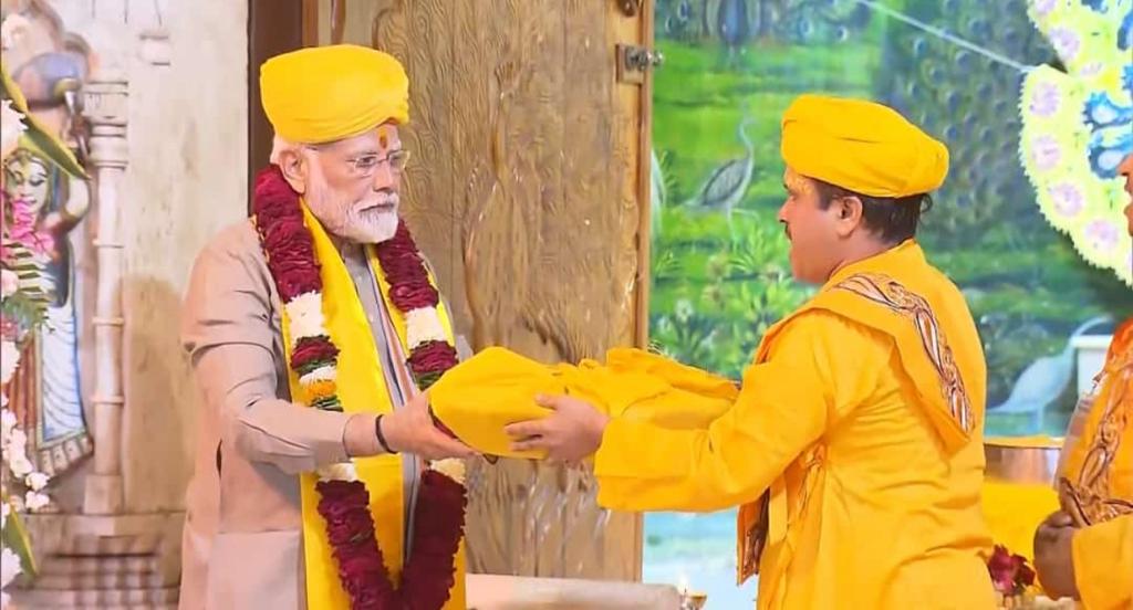 ivaibhavchat's tweet image. अब मथुरा की बारी है 🚩🚩
#PMModi 
#modiin