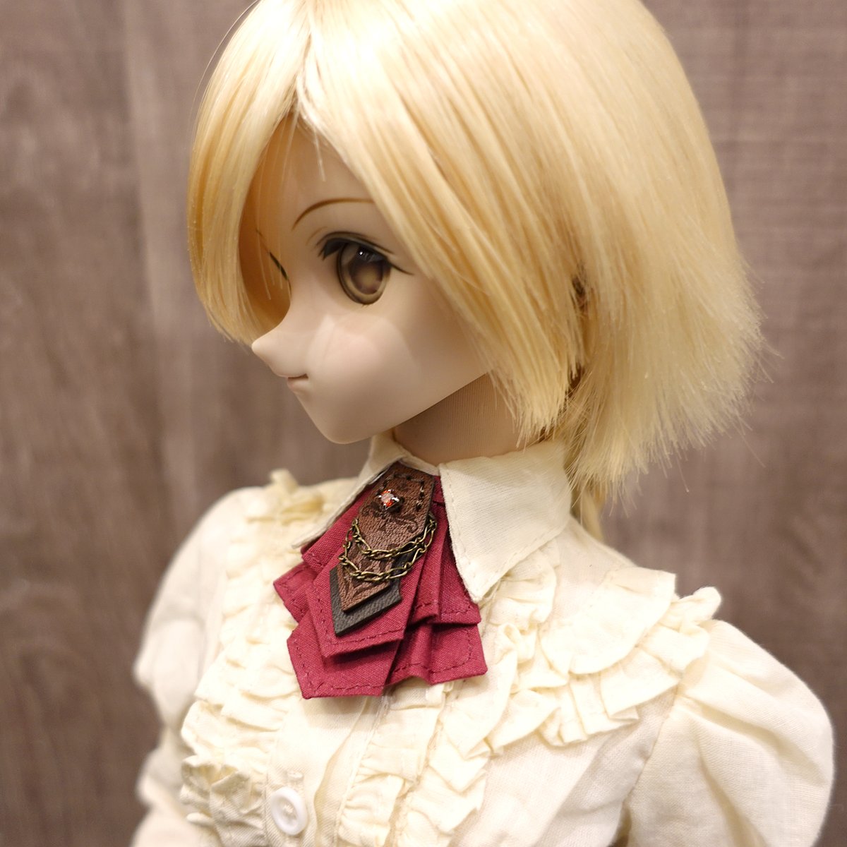 leather_luke's tweet photo. 1/3 doll jabot tie
Steampunk style jabot tie for 1/3 doll
#doll
#dolfiedream
#dolloutfit
#jabottie
#fantasy
#steampunk https://t.co/PJ2bnsX5pR