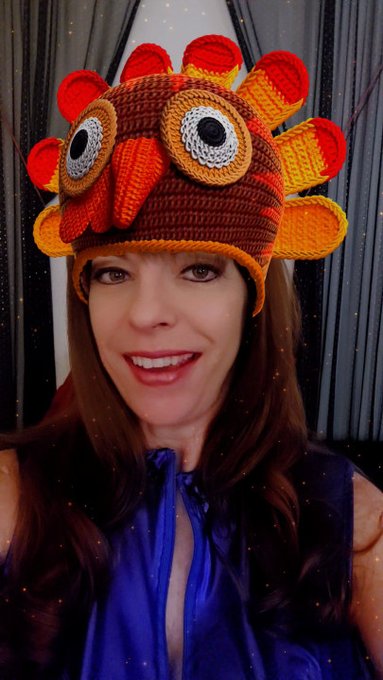 Happy Thanksgiving https://t.co/8ZNoXNWXvR #realloyalfans https://t.co/ewLe53Pyl5<a href="/tag/realloyalfans"class="tags">#realloyalfans</a>