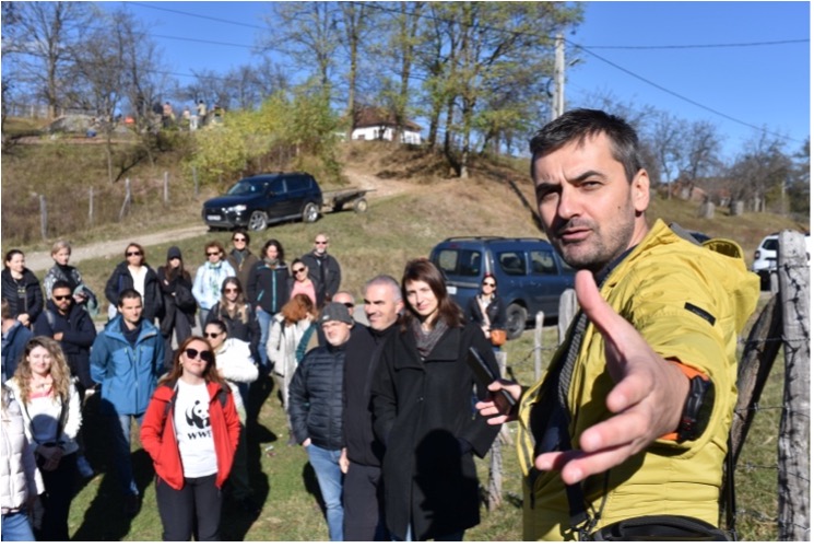 Thanks to @fishmigration @FaunaFloraInt @DamRemovalEU, a full day of discussions connecting rivers and people was well spent at the 'Our waters - restoring the longitudinal connectivity of Romanian rivers' conference earlier this month in Romania 🫧#freeflowingrivers #DANUBE4all