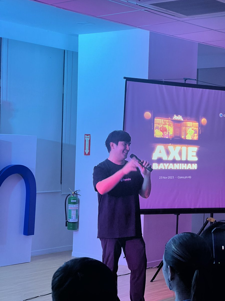 coinsph's tweet photo. Gear up for @AxieInfinity π
So much fun & energy here at the Axie Bayanihan event hosted by @ArcherPerezz! @nixeniego & @Jihoz_Axie also gave special speeches that hyped up the whole @axiephofficial community!
#axiebayanihan #coinsph #w3gs #axieph https://t.co/j949ABPRUn