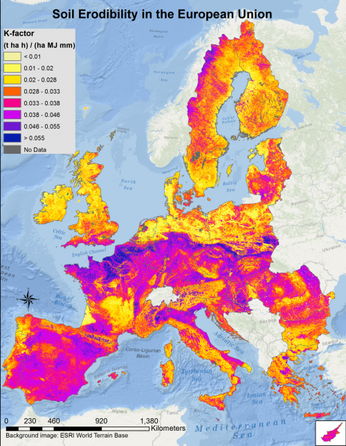 PGDynes's tweet photo. "Forests precede civilizations, deserts follow them."
Europe's soils are disappearing. 32% of #Spain is either very highly or highly affected by desertification. This indicates the magnitude of the problem that confronts us. https://t.co/VXEbI6PvHG