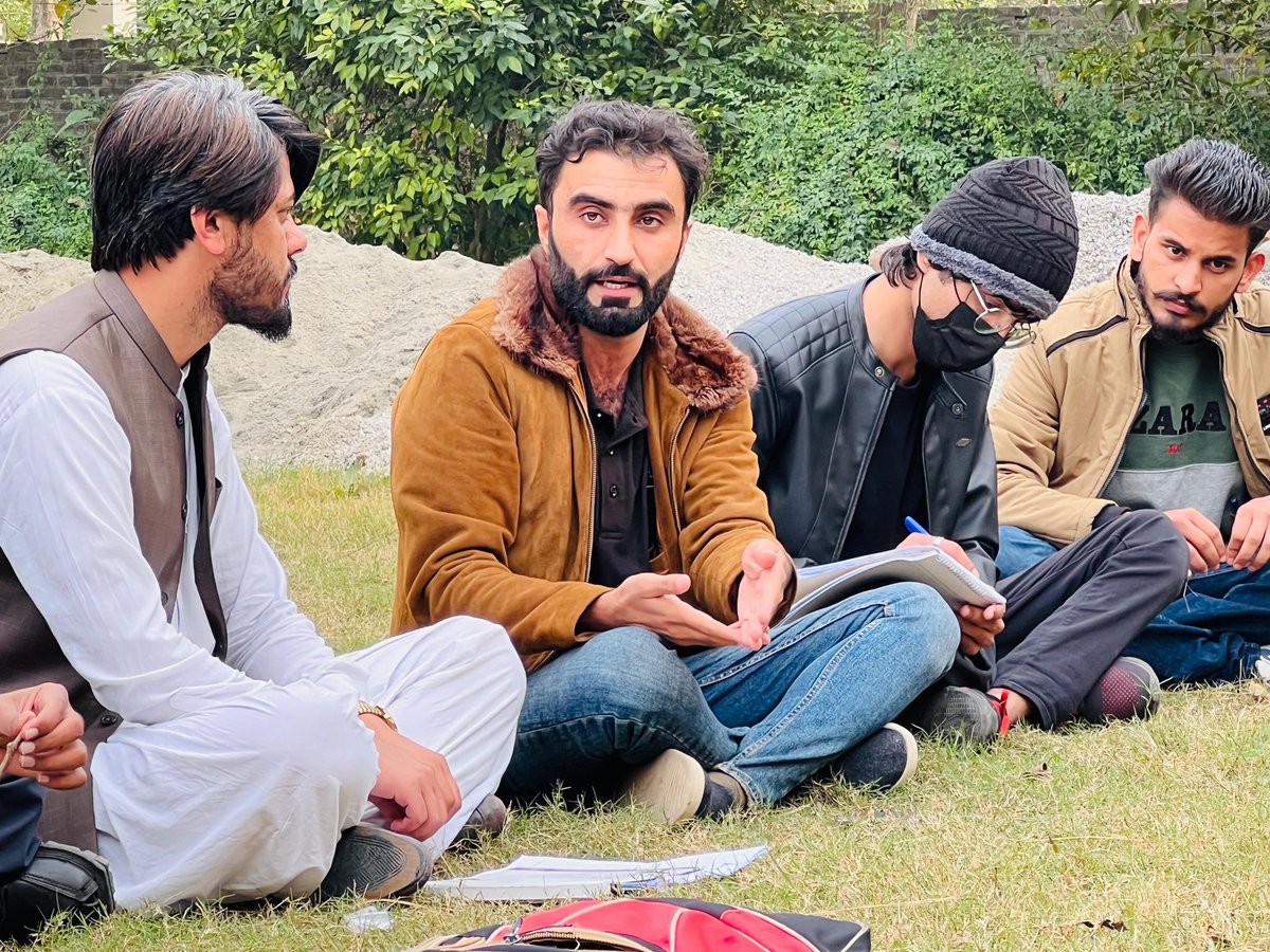 Khadimhussain4's tweet photo. An in-depth discussion on students politics and students unions with students of NUML Islamabad today under the auspices of Pakhtun SF. https://t.co/jIlrda3fU4