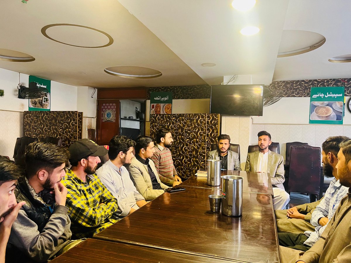 jamiatmust's tweet image. بلاک اے | استصواب برائے ناظم بلاک

آج اسلامی جمعیت طلبہ Block A کی کور ٹیم کا Meetup ہوا جس میں ناظم جامعہ برادر راجہ احمد امتیاز نے خصوصی شرکت کی- کارکنان بلاک اے نے استصواب رائے کے ذریعے برادر حسنین حیدر کو بقیہ سیشن 23-24 کے لئے "ناظم بلاک اے" منتخب کیا-

#mustjamiat #BlockA