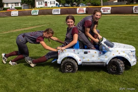 Rockridge Softball tweet media