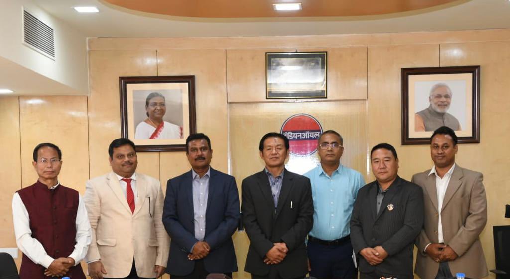 A coordination meeting was held between Sri LKS Chauhan, ED&amp;SH,WBSO &amp; Sri Sonam Tenzin, Director General, Dept of Trade, Ministry of ICE, Royal Govt of Bhutan at Kolkata.During the meeting, discussions were held pertaining to supply of Petroleum products to Bhutan 
<a href="/IndianOilcl/">Indian Oil Corp Ltd</a>