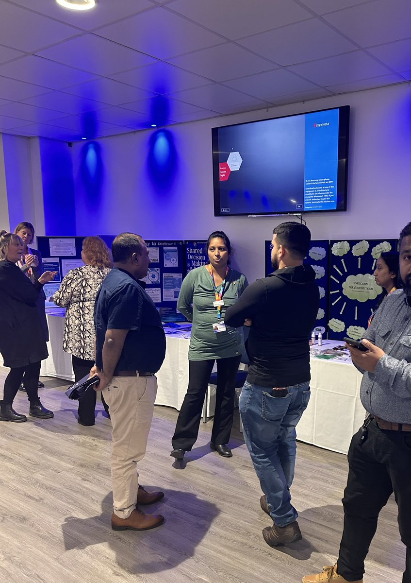 Lots of discussions at the marketplace stalls at #UHLHCSWConference2023 today 🗣️ #greatopportunities  
#NursingSupportWorkersDay #UHLHCSWConference2023 #WeAreHCSWs #TeamCNO #MSWCelebrationDay2023