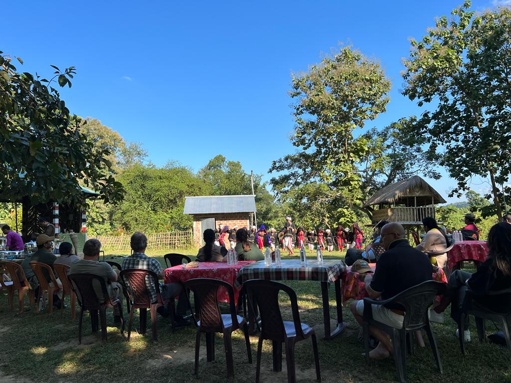 Dive into the heart of conservation at @ApfbcA's Knowledge Exchange – the Indo Pacific Parks and Biodiversity Partnership team immersing in management interventions. Engaging dialogues with EDCs amplify our commitment to effective biodiversity stewardship. 🌱