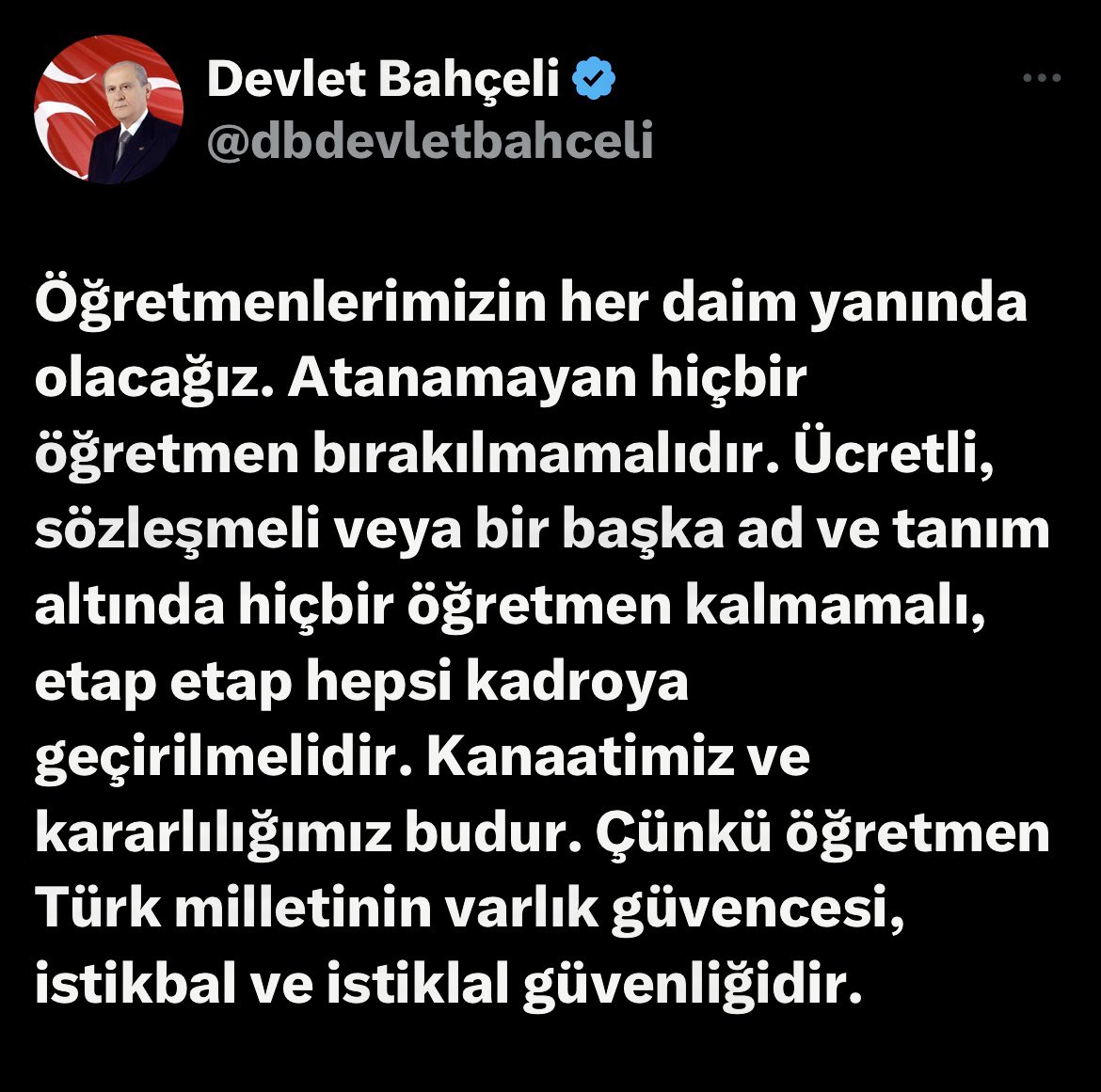 Devlet bey kritik hamleleri sever

Cumhurbaşkanı <a href="/RTErdogan/">Recep Tayyip Erdoğan</a>’a çok güzel bir pas vermiş👇

Cumhuriyetin 💯 yılında
mülakatsız 💯 bin atama

Şahane olur 🫶 şahane