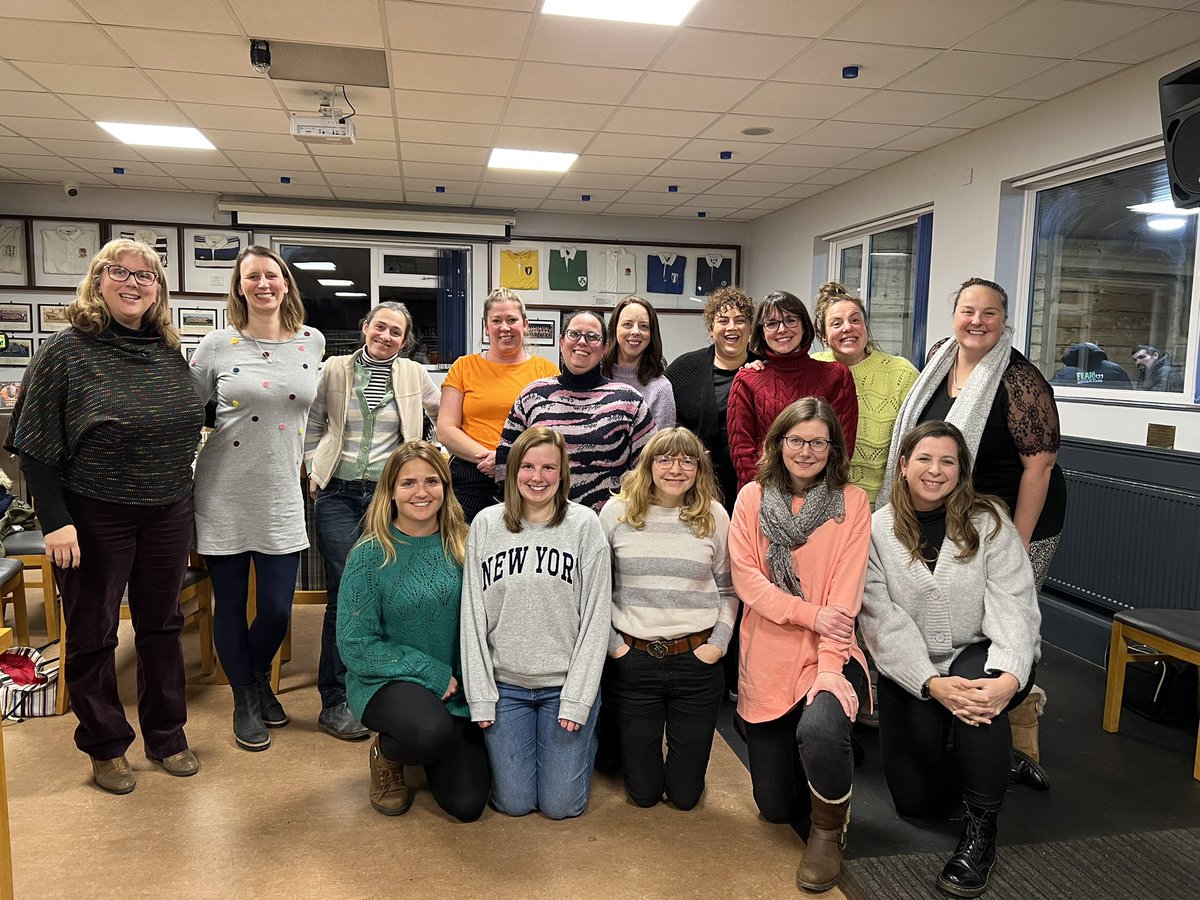 PalladianTrust's tweet photo. Power of parents and friends ☺️bowled over by the fundraising ideas exchange for our school PTA’s. Thanks Combe Down PTA for setting this up last night. Feeling very grateful for all our PTAs tireless work 💐. https://t.co/qpT98SED67