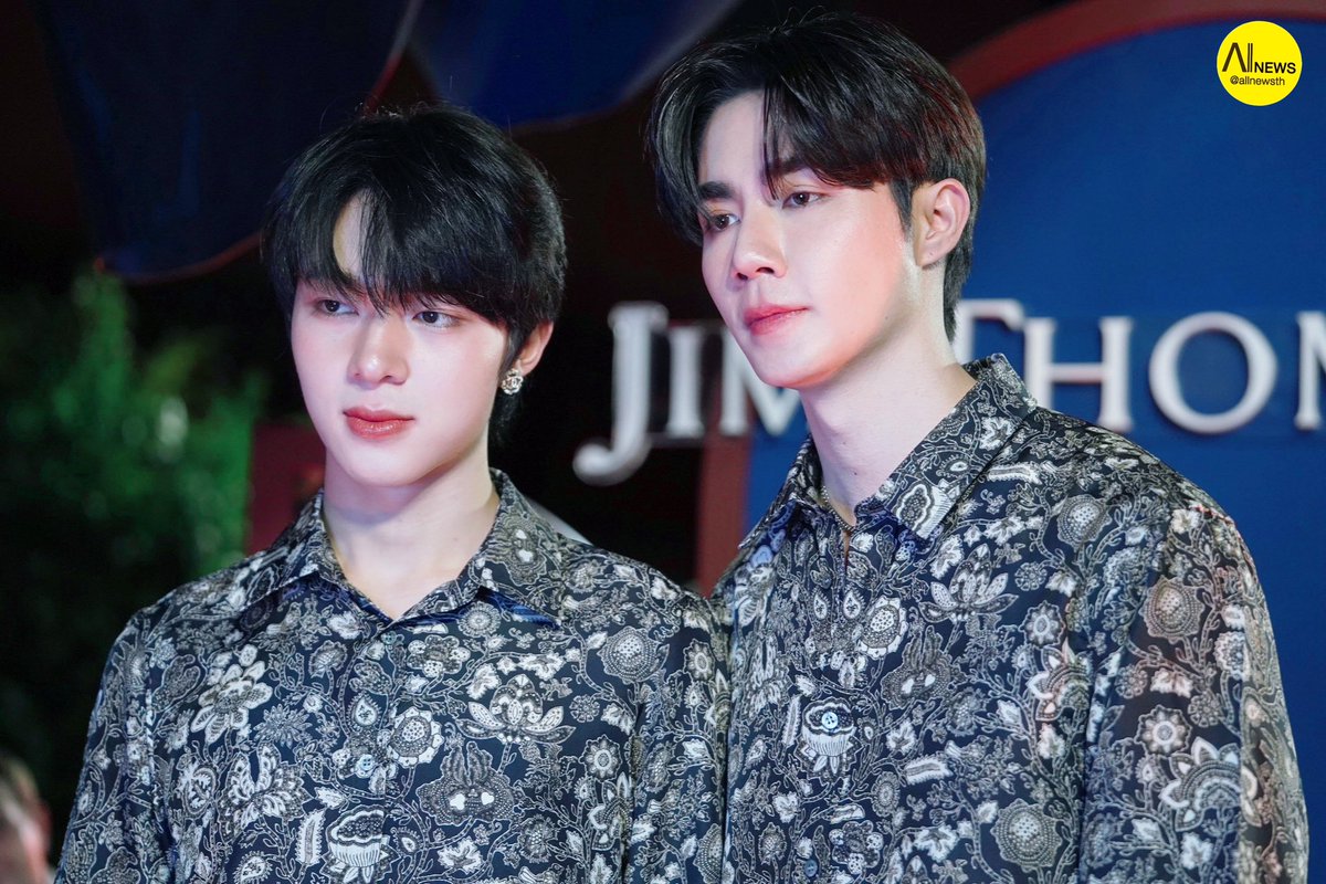 AllNews_th's tweet photo. “ซี พฤกษ์ - นุนิว ชวรินทร์" ร่วมงานเฉลิมฉลองความสำเร็จครั้งยิ่งใหญ่จากแบรนด์ Jim Thompsom Heritage Quarter Grand Opening  

#JimThompsonxZeeNunew 
#JimThompson
#JimThompsonHeritageQuarter
#ZeeNunew #ซีนุนิว 
#ZeePruk #Nunew https://t.co/XlZRaxD39j