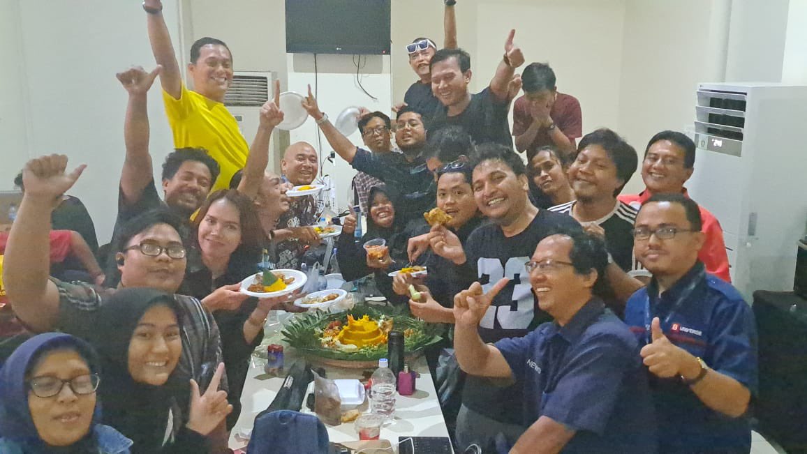 Teman2 wartawan yg sehari2 nongkrong di KPK sedang syukuran dgn naiknya status tersangka Firli Bahuri. Mereka yg paling tahu bagaimana pencitraan Firli di media dan bagaimana faktanya di lapangan.