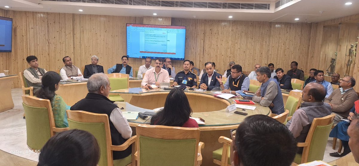 ndmaindia's tweet photo. A meeting regarding the #Earthquake Preparedness of NCT of Delhi was convened yesterday at @ndmaindia Bhawan under the Chairmanship of Shri. Kamal Kishore, Member & HoD, @ndmaindia, and the other senior officials of @ndmaindia.
#KnowYourNDMA https://t.co/qBpzQxsWse