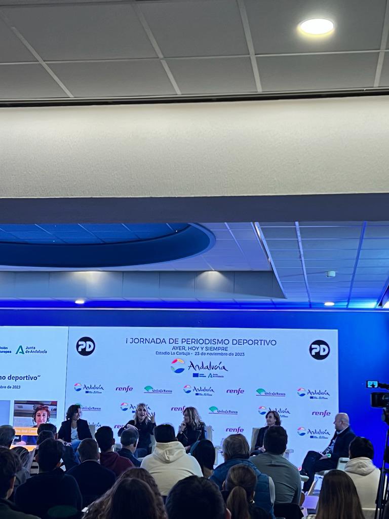 Valentina Spangler (@valispangler) on Twitter photo Panel de discusión más inspirador en <a href="/g2operiodismod/">g2operiodismodeportivo</a>. Gracias por los conocimientos sobre ser periodista en periodismo deportivo. <a href="/AnaJoseCancio/">Ana José Cancio</a> <a href="/Silviaverdec/">@silviaverde</a> y <a href="/m_marchante/">Mónica Marchante</a> <a href="/sguasch/">Susana Guasch Llovensà</a>. Panel de discusión más inspirador en <a href="/g2operiodismod/">g2operiodismodeportivo</a>. Gracias por los conocimientos sobre ser periodista en periodismo deportivo. <a href="/AnaJoseCancio/">Ana José Cancio</a> <a href="/Silviaverdec/">@silviaverde</a> y <a href="/m_marchante/">Mónica Marchante</a> <a href="/sguasch/">Susana Guasch Llovensà</a>.