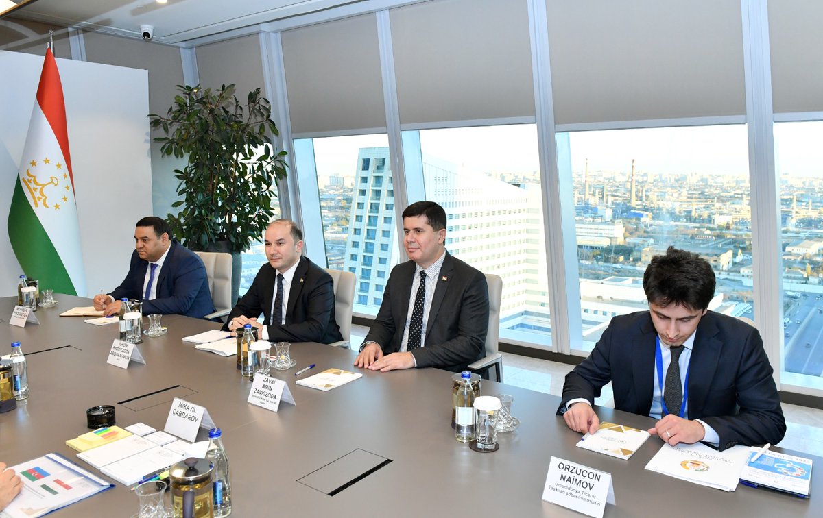 azembassytj's tweet photo. В рамках проходящей в Баку недели СПЕКА министр экономики Азербайджанской Республики Микаил Джаббаров провел встречу с министром экономического развития и торговли Таджикистана Завки Завкизода https://t.co/frNKkONvpL