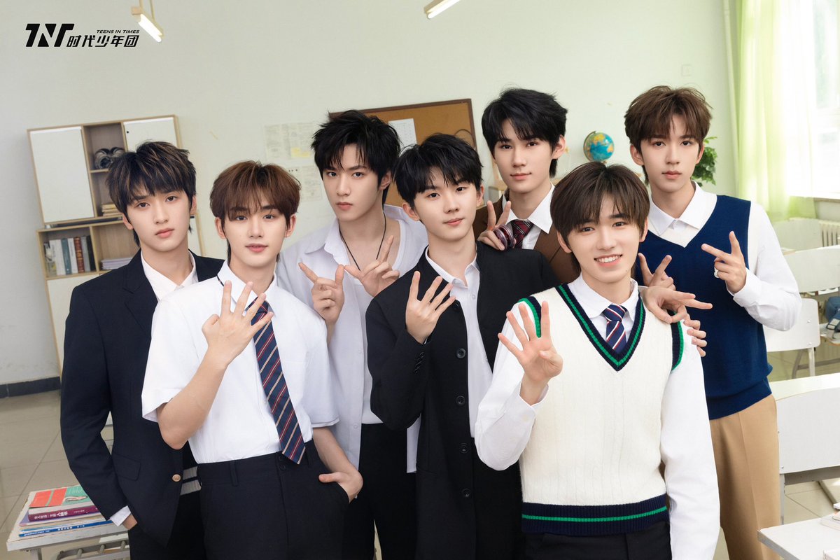 O3THEO18's tweet photo. 时代少年团 4周年おめでとう🖤✨ https://t.co/eIqvm8VxDQ
