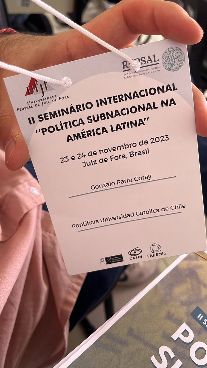 g_parrac's tweet photo. En el II Seminario Internacional de Política Subnacional en America Latina organizado por #Repsal en Universidade Federal de Juiz de Fora, Brasil. https://t.co/xKwWMrmWBR