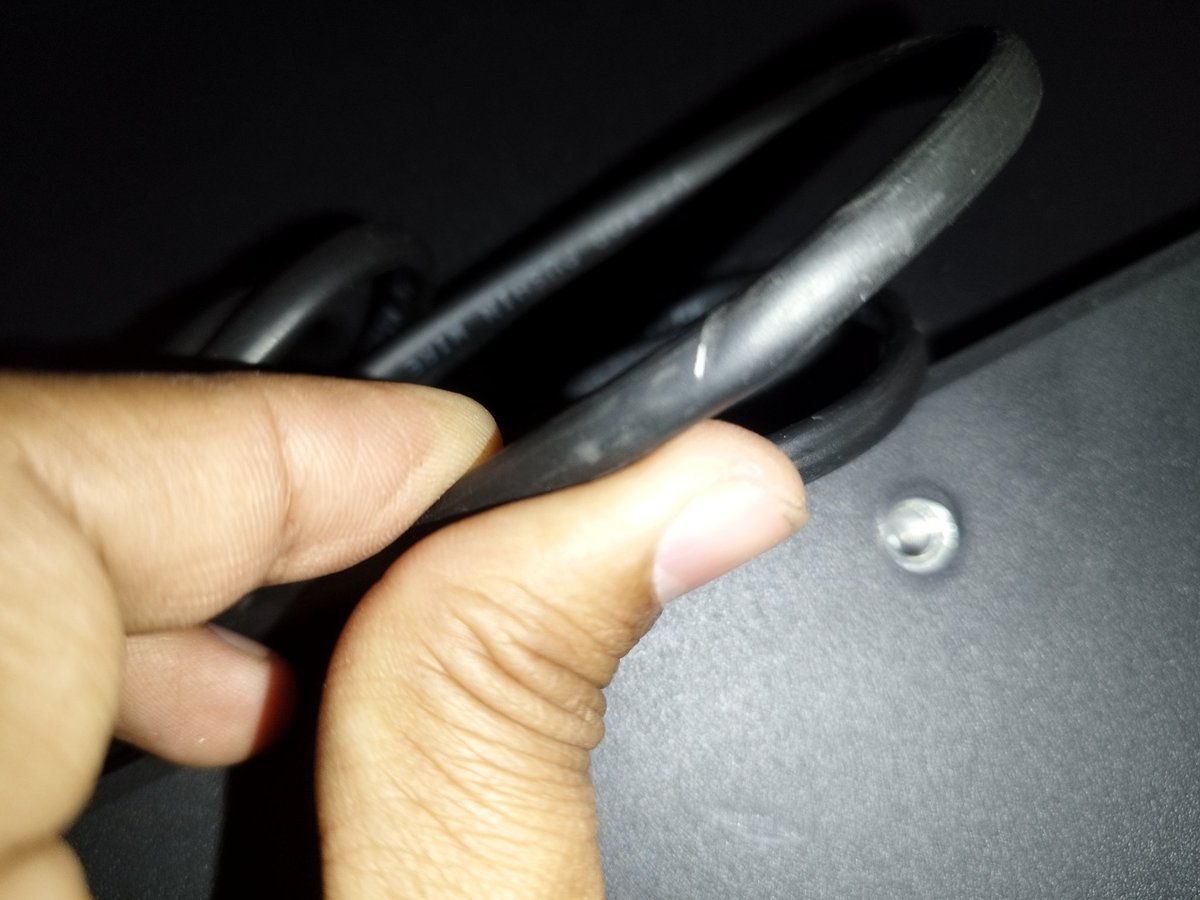 CustomModifier's tweet image. This is the so called Haier brand new led tv which I have received in replacement of the under warranty damaged LED TV. @IndiaHaier @HaierAppliances @haier_uk