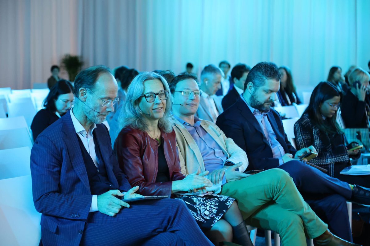 CleanHydrogenEU's tweet image. 🎬 Straight from the Session on Skills @EUH2Week

🚀 Word from the youth: Simran Sinha, @gh2org : We need a balance of technical expertise and experience in cross-sectorial knowledge and we need to make sure that the next generation is equipped with a diverse skill-set.