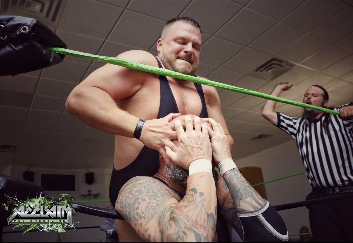 Acclaim_Pro's tweet photo. .@benjamintull and @DarkHorse_DD
#ottawa #myottawa #ottawaevents #wrestling #professionalwrestling #prowrestling #indiewrestling #ilovewrestling #ontarioindies #canadianindies #canadianwrestling #wwe #aew #impactwrestling #apw #acclaimprowrestling #dexterdoom #benjamintull https://t.co/lbNmU5p4Ap