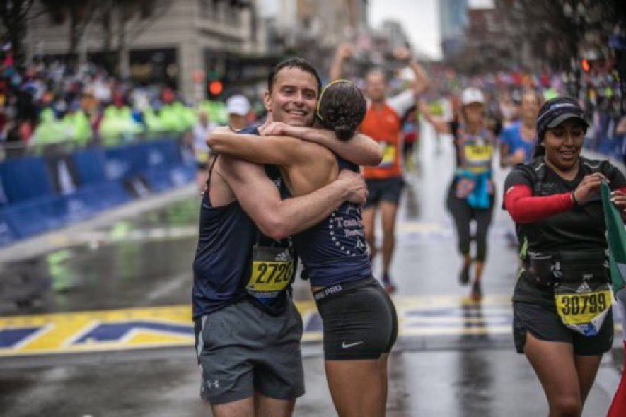 Boston26_2_Pro's tweet photo. Always thankful for the run and for the runners in our lives.
#gratitude #Thankful https://t.co/MhgCexw7jk