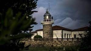 FarosLos's tweet photo. 23 de noviembre de 1880 como consecuencia de una fuerte tormenta, el vapor español -Hispalis- de la compañía «Vasco Andaluza» queda varado en la entrada del puerto junto a la playa de Portugalete {Vizcaya} cerca del “faro de Punta Galea”.  #farodepuntagalea https://t.co/9GFcvjXNss