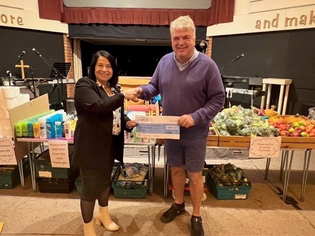 On Monday evening Mel attended a local foodbank where she regularly volunteers and presented them with a £500 cheque from the Cardinal Partnership Foundation!

This will be the first of many donations we make to foodbanks over the next month, to help in the run up to Christmas🎄