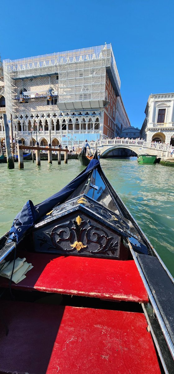 farmsteadgal's tweet photo. One more sleep &amp; off  on a #farmsteadtravel dairy tour of Italy &amp; the #cremonainternationallivestockshow. First stop Venice! ....oh &amp; i am sure there will be wine &amp; cheese involved..alot of cheese....
Follow along on our FB or IG @farmsteadtravel
#farmtour 
#italy #dairyshow https://t.co/PuXDDtOA0f