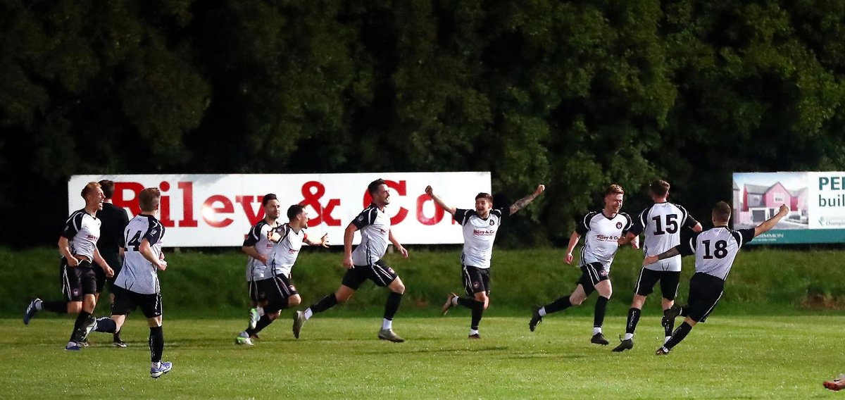ClipstoneFC1's tweet image. The moment Brandon Shaw scored the winner… 😍

📸Dan Westwell