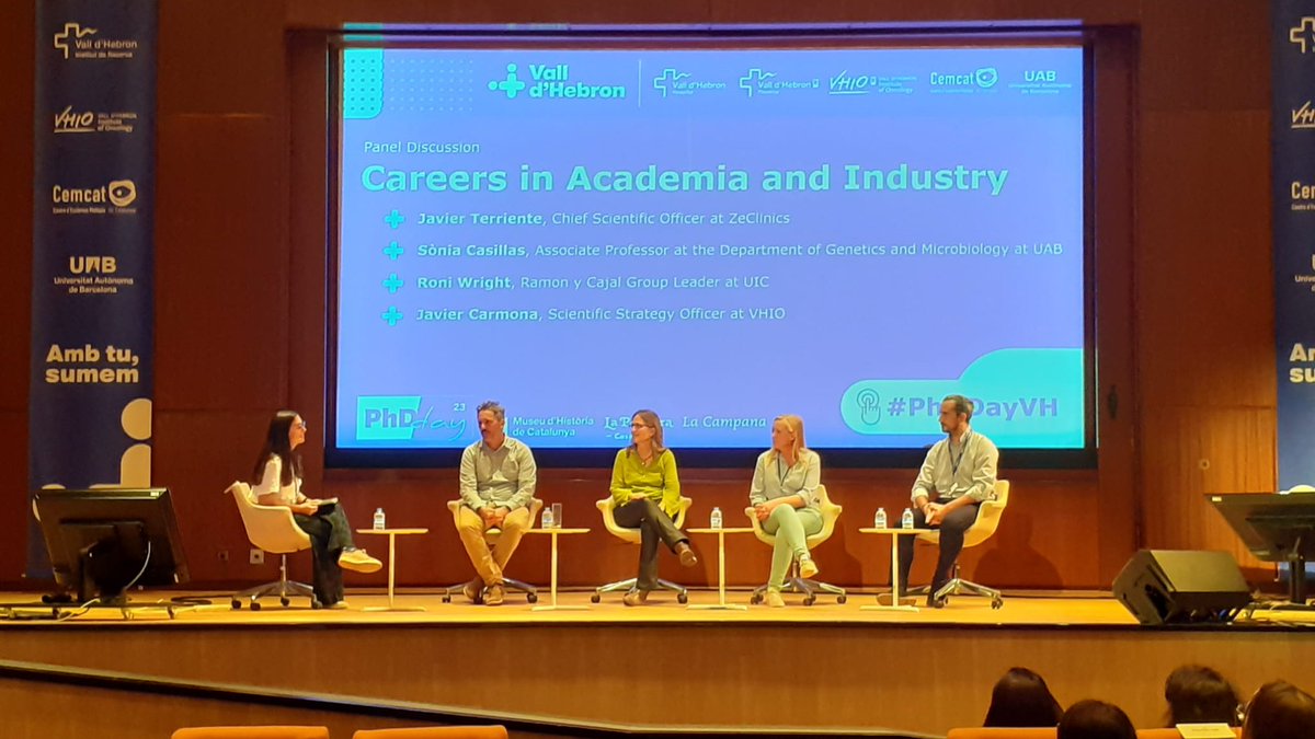 @UniBarcelona @vallhebron @VHIR_ Exciting discussions ahead at the #PhDDay after-lunch session! 🎙️ Featuring distinguished experts sharing insights on 'Careers in Academia and Industry':

🧬 @JaviTerriente, @ZeClinics  
🧬 @scasillasv, @UABBarcelona 
🧬 @RoniHGwright, @UICbarcelona
🧬 @FJCarmonas, VHIO