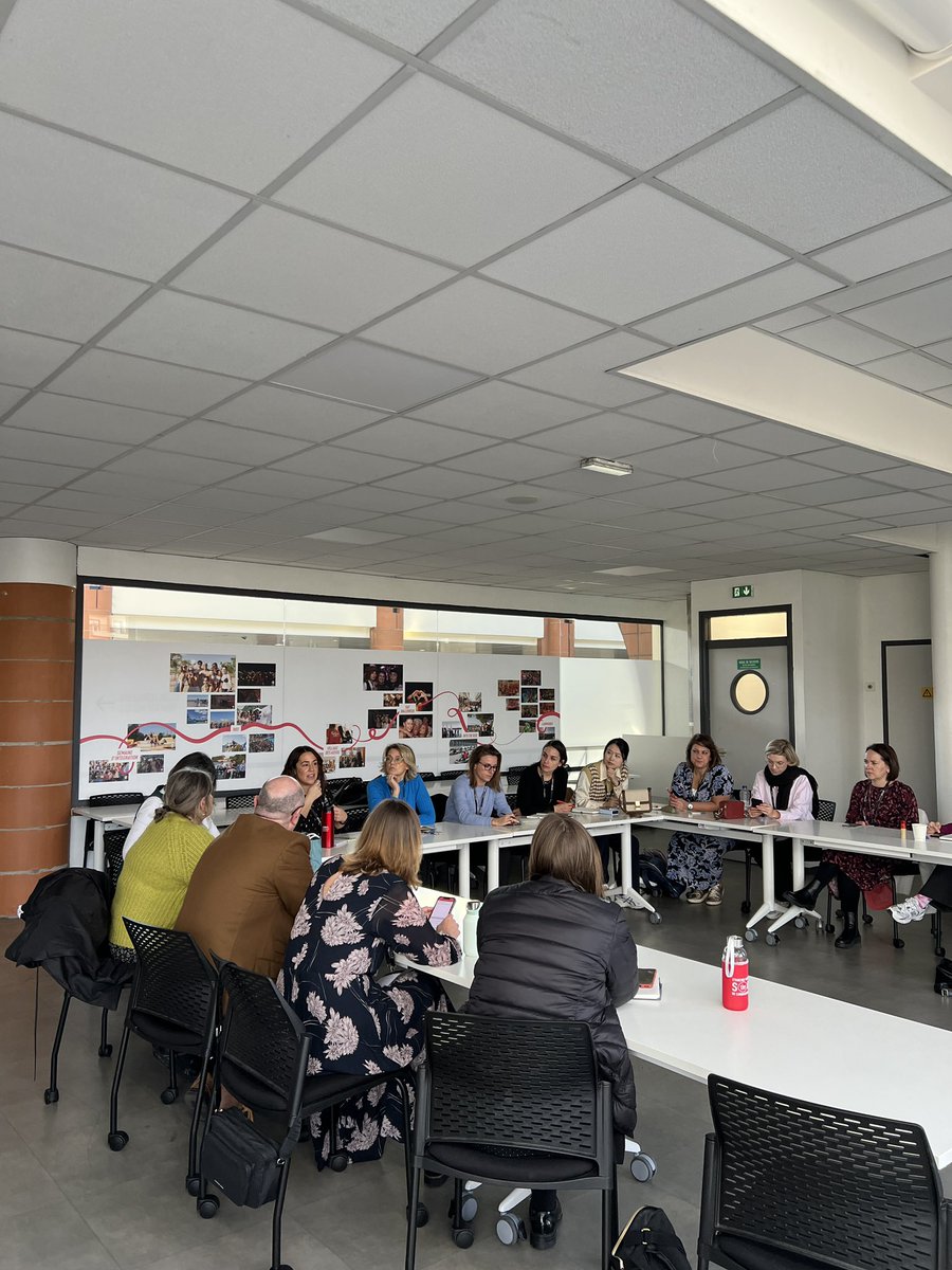 <a href="/ElodieGentina/">Elodie Gentina</a> <a href="/IESEG/">IÉSEG</a> <a href="/BathSofM/">University of Bath School of Management</a> <a href="/mmoragianis/">Maria Moragianis</a> <a href="/uoebusiness/">University of Edinburgh Business School</a> <a href="/sgSMU/">Singapore Management University</a> <a href="/EFMDNews/">EFMD News</a> <a href="/kevinDAcarillo/">Kevin Carillo</a> <a href="/guilain_p/">Guilain Praseuth</a> This afternoon, everybody is working in groups on the following theme : « Designing a careers customer journey for gen Z using AI » 🚀